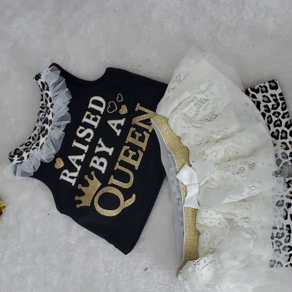 2 piece Weeplay Animal Print set for infant girl - Picture 1 of 3